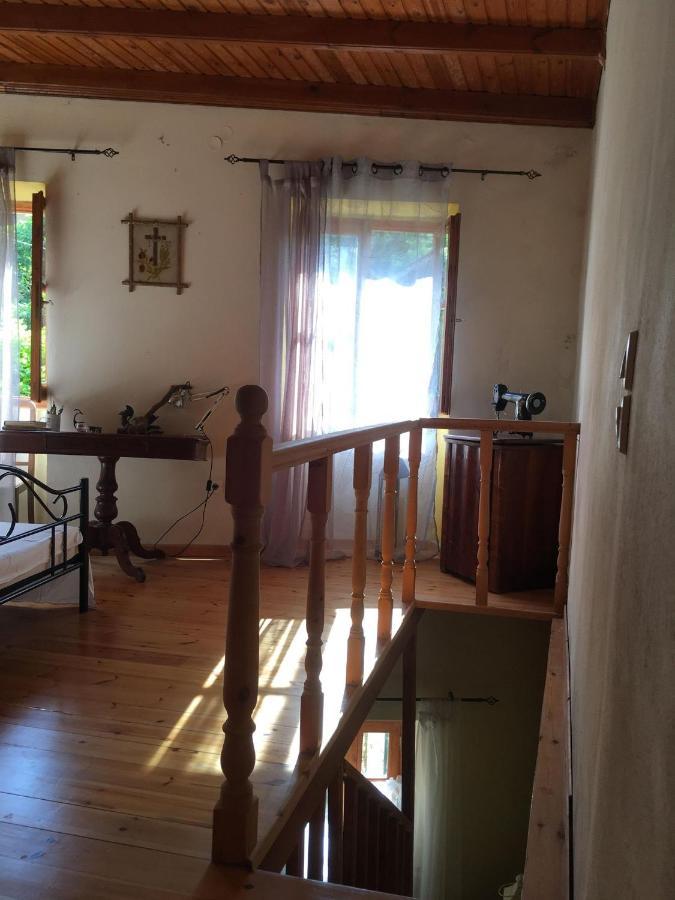 Country Traditional House In Corfu Village, Greece Sinarádes Esterno foto